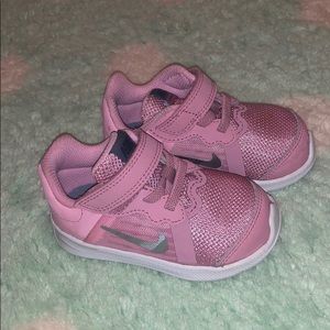 Toddler Nikes size 5